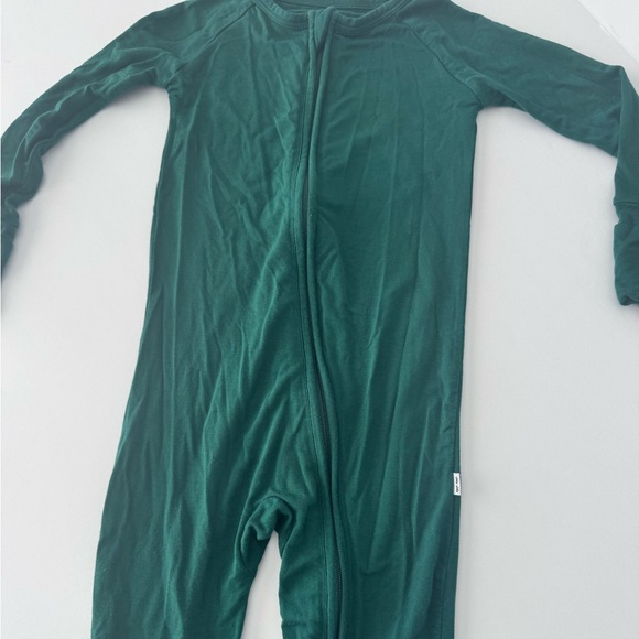 Little Sleepies Dark Green Zippy Pajamas Size 12-18M - Picture 2 of 4